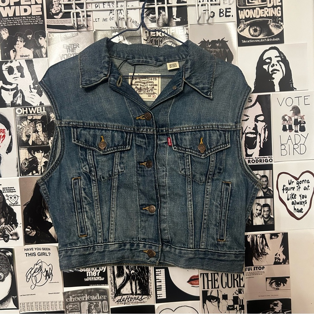 Levi's Denim Vest - Shrunken 90s Denim + Linen Lightweight